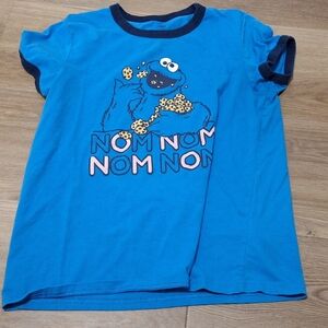 Sesame Street Cookie Monster t shirt size L.